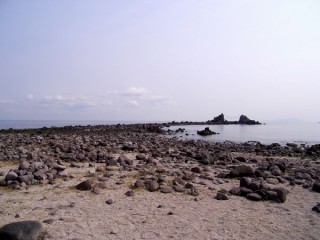 三ツ石海岸