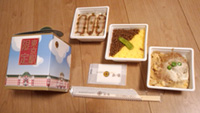 東京駅丸の内駅舎 三階建て弁当の写真
