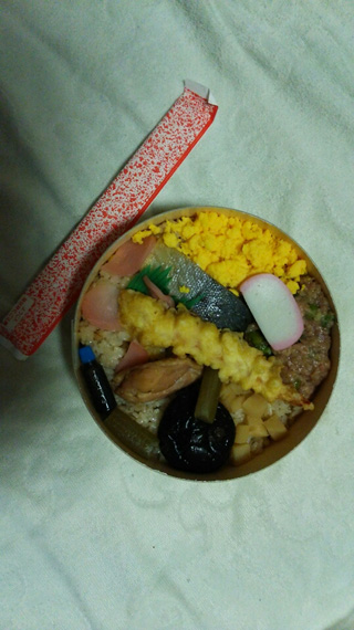 「KTR」さんからの投稿写真＠デラックスこゆるぎ弁当/ミニ駅弁 デラックスこゆるぎ弁当