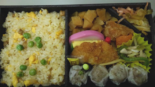 「旅人Ｋ」さんからの投稿写真＠シウマイ炒飯弁当