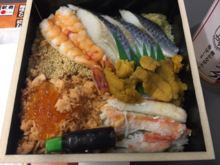 新潟産コシヒカリと海鮮のうまいもん寿司1