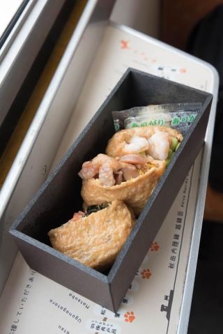 「たけ」さんからの投稿写真＠3種の鶏めしいなり