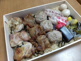 「たけ」さんからの投稿写真＠博多名物 焼き鳥弁当