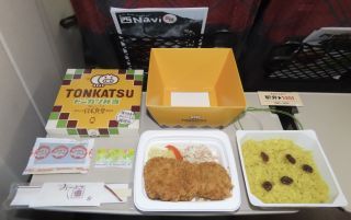 トンカツ弁当[日本食堂]1