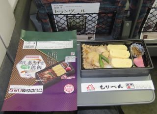 だし巻玉子と鶏飯2