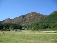 倶留尊山の写真