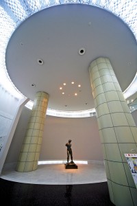秋田県立近代美術館の写真