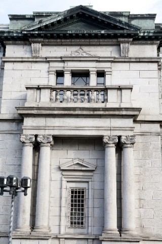 日本銀行大阪支店の写真