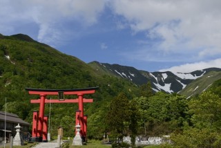 湯殿山神社の写真