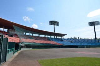 福島あづま球場の写真
