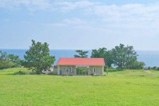 潮岬望楼の芝生キャンプ場の写真