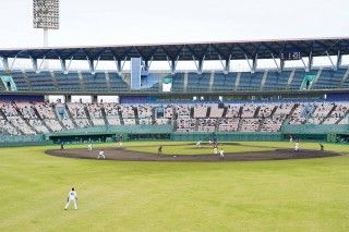 ひなたサンマリンスタジアム宮崎（ひなた宮崎県総合運動公園）