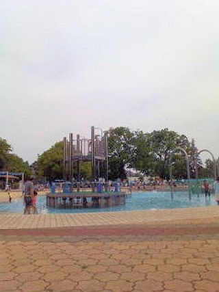 「P.N.だいごろう。」さんからの投稿写真＠【営業中止】国営昭和記念公園レインボープール