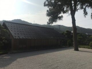 斉藤隆夫記念館 静思堂