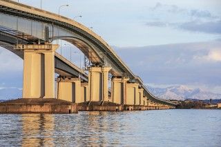 琵琶湖大橋の写真