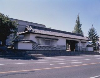 鳥取県立図書館（箕浦家武家門）
