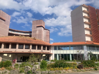 ユインチホテル南城