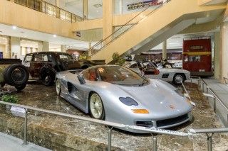 日本自動車博物館
