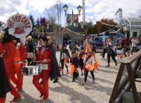 仮装で入園無料日も！富士急ハロウィンフェスタ