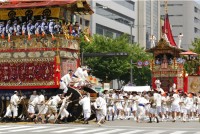 京都祇園祭の山鉾巡行が3年ぶりに実施！