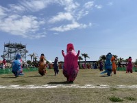 【横須賀・ソレイユの丘】300体の恐竜が原っぱを激走＆踊り狂う！ 『第4回ティラノサウルスレース』3月7日(土)開催決定