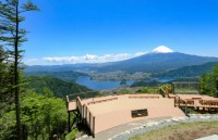 標高1,600メートルの富士山が一望できる人気の絶景スポット「FUJIYAMAツインテラス往復バスクーポン」販売