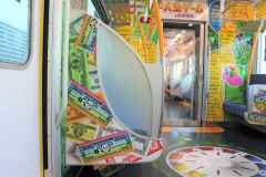 「人生ゲーム」コラボ 車内装飾イメージ4
