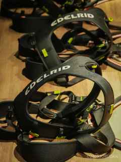 参加者の安全を守る「ハーネス」