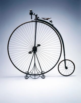 オーディナリ型自転車　1880年（明治13）