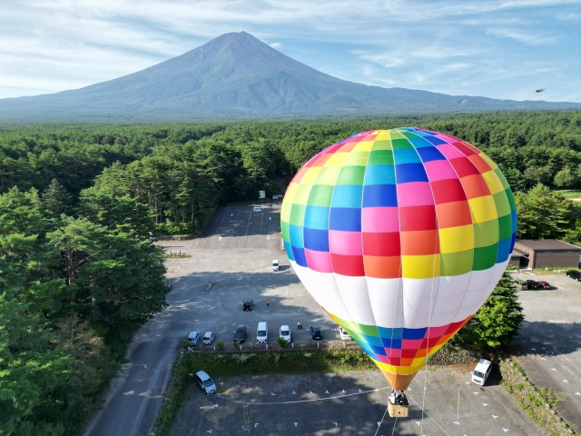 初秋の景色を堪能！富士山の麓で熱気球に乗ろう！「富士すばるランド」10月19日(日)“熱気球搭乗体験イベント第5弾”開催！