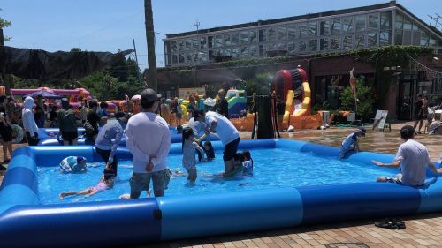 水深の浅いプールで小さなお子様も安心（※写真はイメージです）