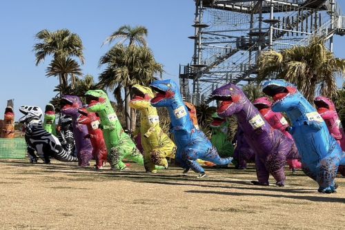 「第3回ティラノサウルスレース」の様子